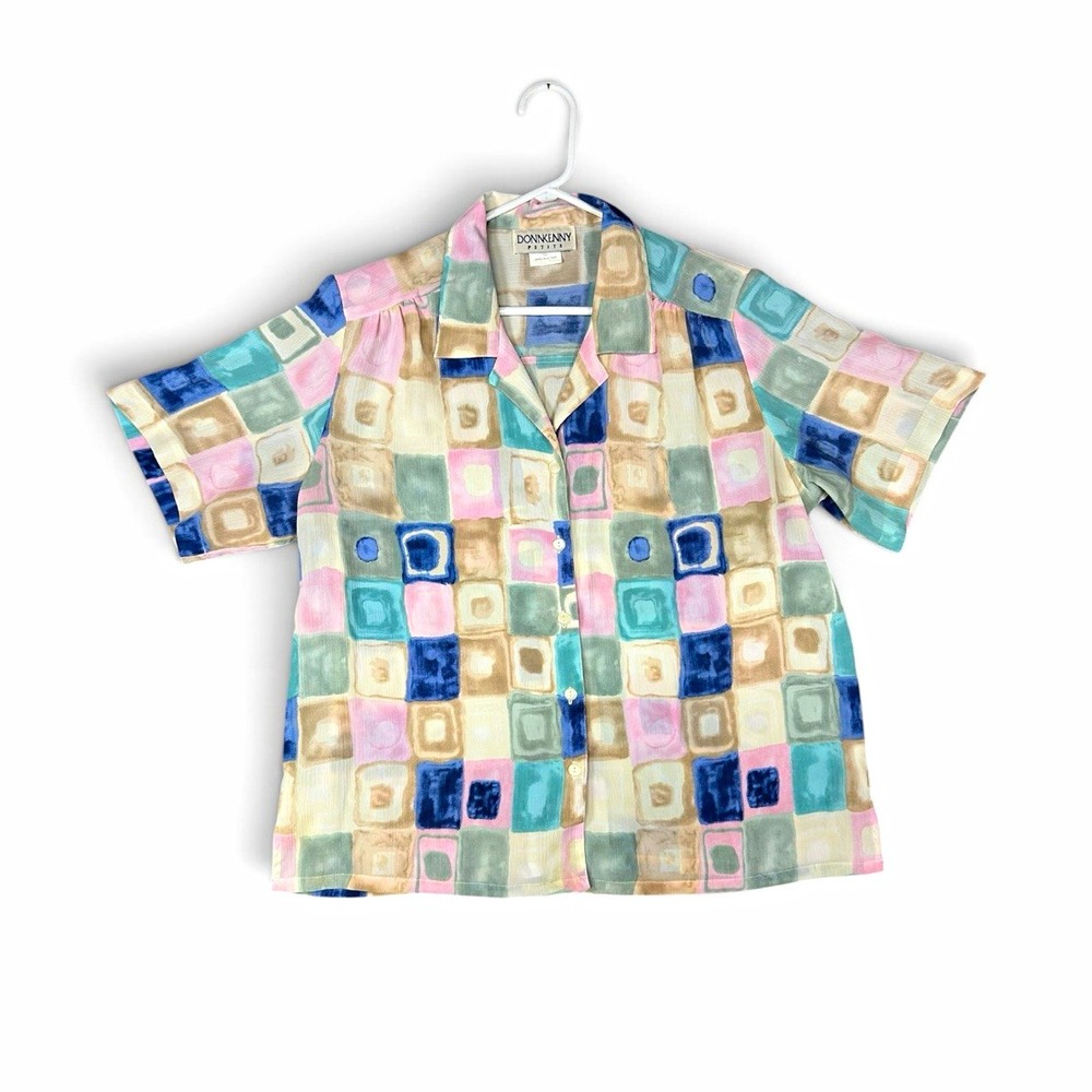 DONNKENNY Women's Petite PXL Multicolor Geometric Collared Button-Up Blouse